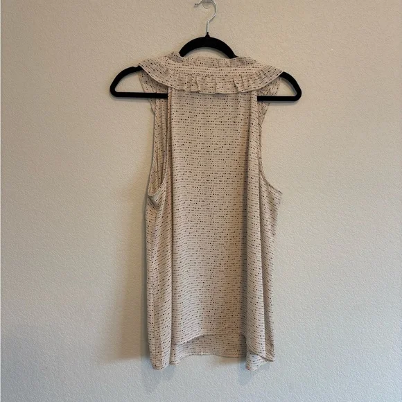 Cabi Polka Dot Ruffle Sleeveless Blouse Cream Black V Neck Size L - Picture 7 of 10